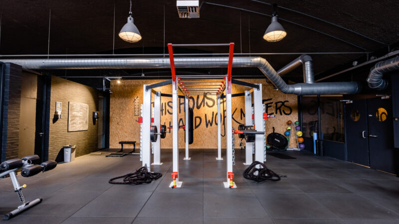 Sporten in de sportschool bij Il Fiore healthcenters.